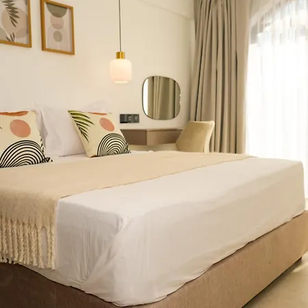 Sirena Bay House And Luxury アパートホテル *
