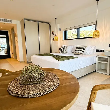 Sirena Bay House And Luxury Ξενοδοχείο με διαμερίσματα