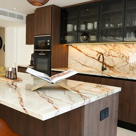 Sirena Bay House And Luxury Ξενοδοχείο με διαμερίσματα *